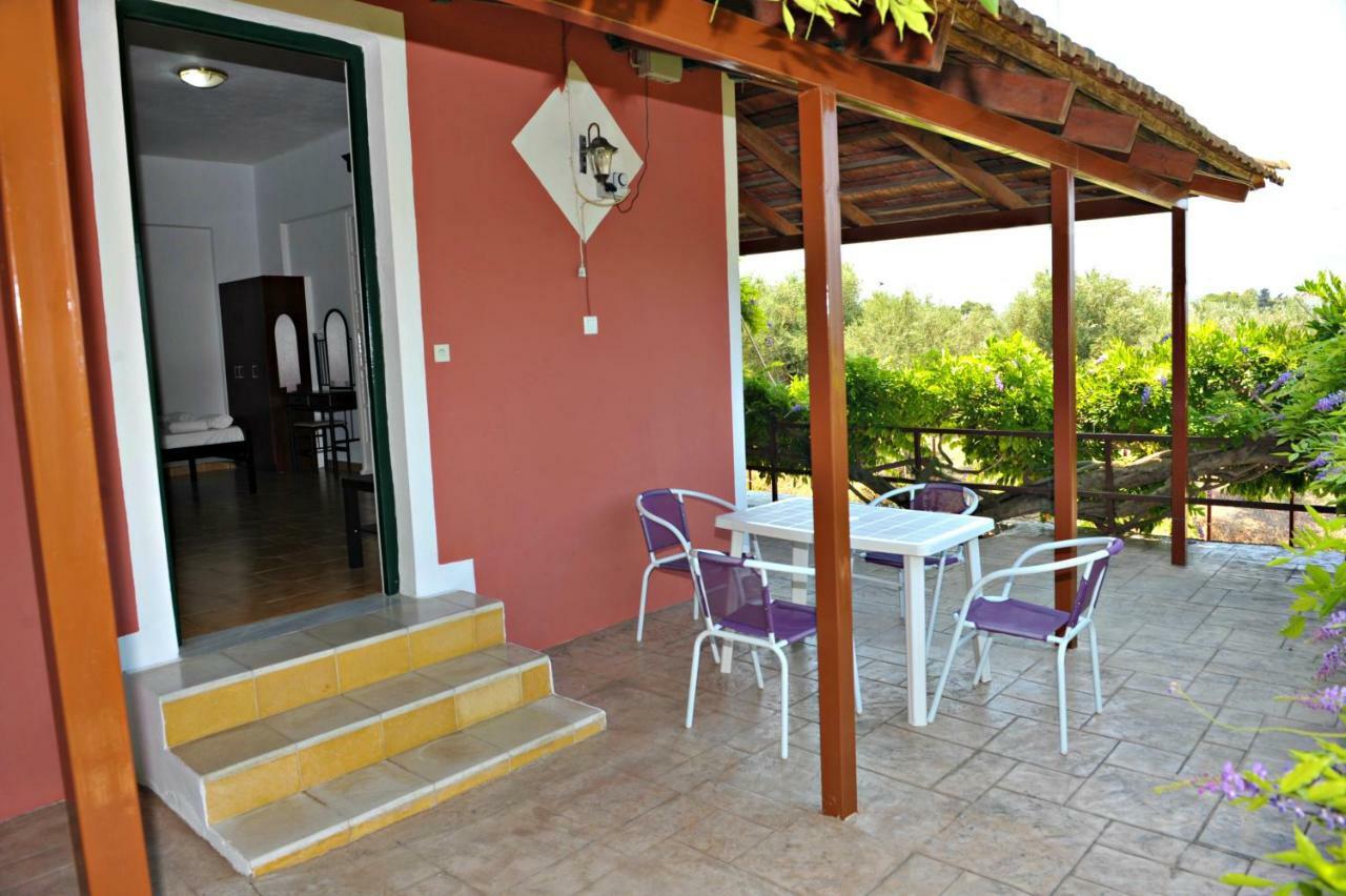 Studios Dimitris Giatras * Zakynthos